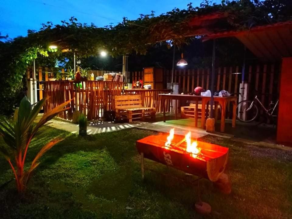 Hilltop Bungalow Otel Mirissa Dış mekan fotoğraf